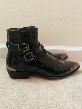 ASOS | NWOT | Black Faux Crocodile Western Chelsea Boots